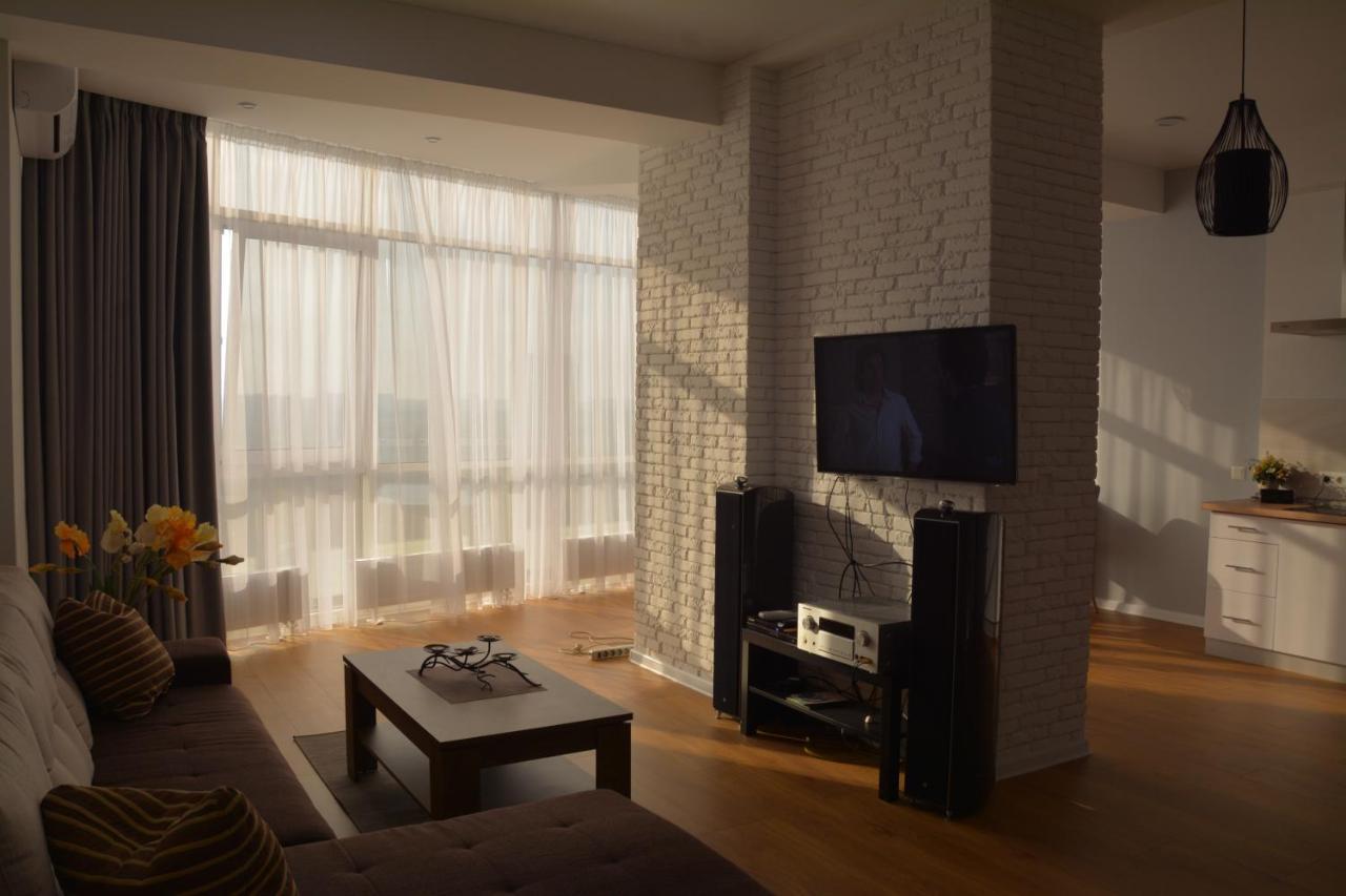 Sky Apartment Odessa Exterior foto